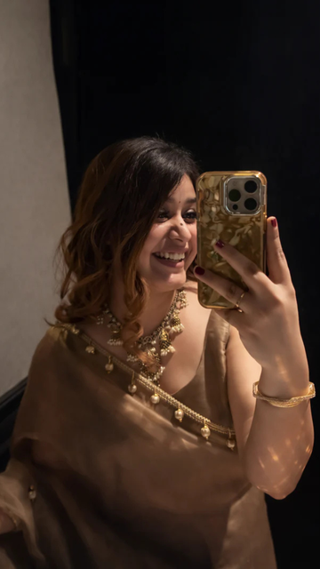 Golden Pearl Latkan Mose Silk Saree
